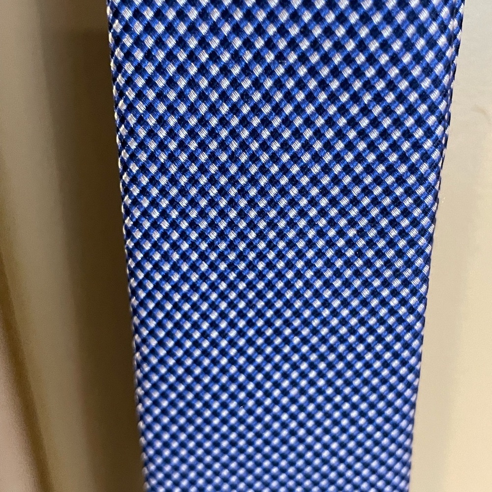 Ralph Lauren kids tie. Blue and black pattern